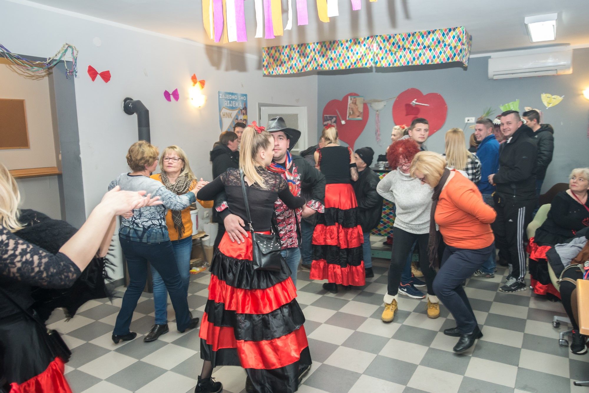13.02.2018. -Maškarana fešta po starinski u Zoretićima