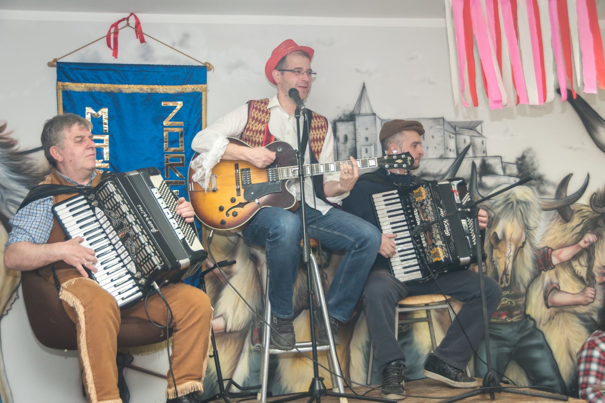 13.02.2018. -Maškarana fešta po starinski u Zoretićima