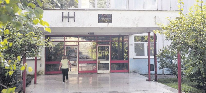 Zbog dogradnje školske zgrade u Dražicama osnovci na nastavi u Jelenju